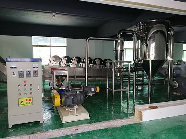 超細(xì)粉碎機(jī)